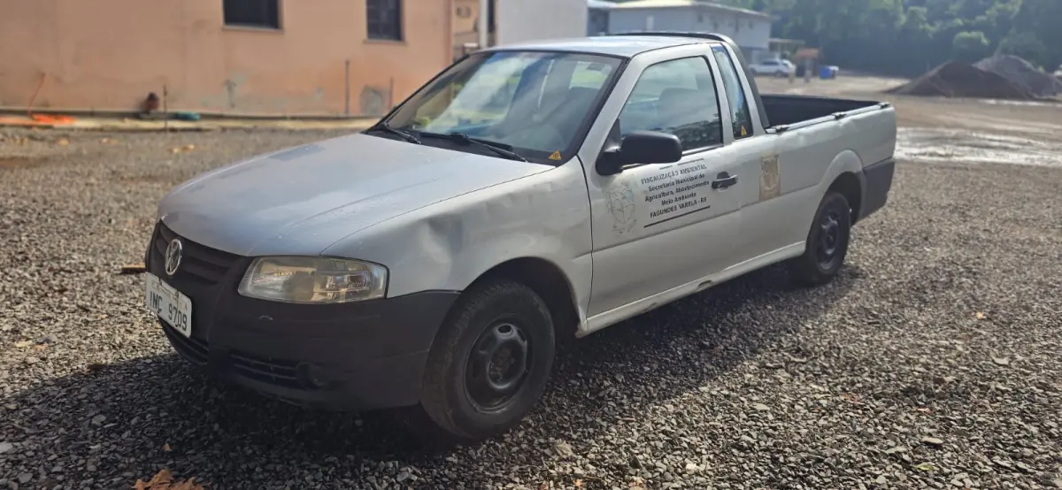 LOTE 003 - VOLKSWAGEN SAVEIRO,  2006/2006, álcool/gasolina