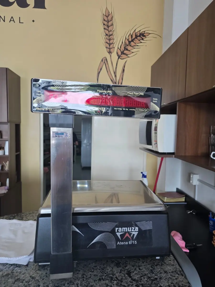 LOTE 001 - Balança comercial digital Ramuza Atena 6/15