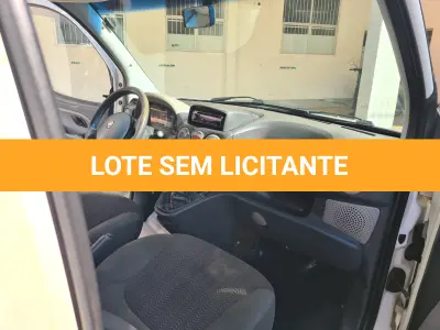 LOTE 001 - FIAT DOBLÔ HLX 1.8 16 V E. TORQUE FLEX