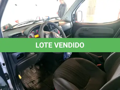 LOTE 004 - FIAT DOBLÔ ESSENCE 1.8 . 2014