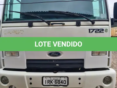 LOTE 003 - CAMINHÃO Ford Cargo 1722E, branco; 2010/2011
