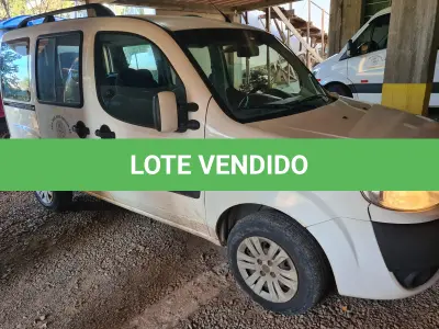 LOTE 004 - FIAT DOBLÔ ESSENCE 1.8 . 2014