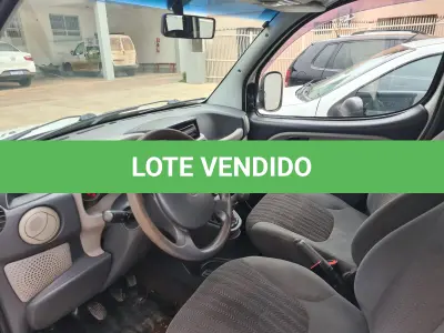 LOTE 011 - FIAT DOBLÔ HLX 1.8 16 V E. TORQUE FLEX – ano e modelo 2011, cor branca, Placas IRT – 4J10 – 07 passageiros,
