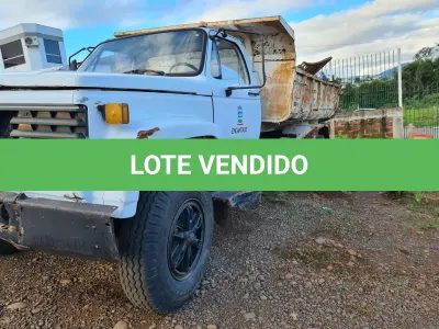 LOTE 020 - CAMINHÃO BASCULANTE GM CHEVROLET 12000 Custo 13,30PBT, placa IHJ1239, ano/modelo 1990/1990