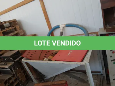 LOTE 022 - MAQUINÁRIO INDUSTRIAL, (01 caldeira tipo hibrida da marca Tenge; 02 motores externos de ar condicionado Split marca Consul e Comfree  sem a máquina interna de refrigeração;;pallets; motores de diversos tamanhos; maquinas de grande e médio porte em  ferro