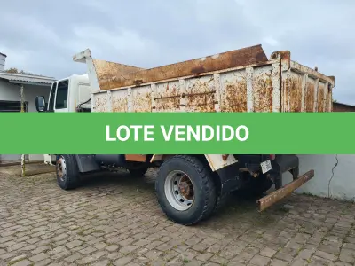 LOTE 003 - CAMINHÃO Ford Cargo 1722E, branco; 2010/2011