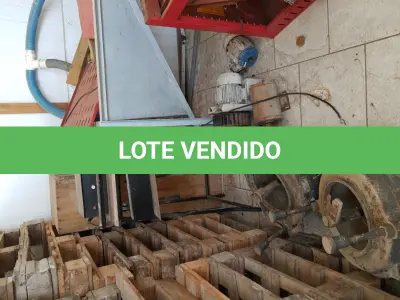 LOTE 022 - MAQUINÁRIO INDUSTRIAL, (01 caldeira tipo hibrida da marca Tenge; 02 motores externos de ar condicionado Split marca Consul e Comfree  sem a máquina interna de refrigeração;;pallets; motores de diversos tamanhos; maquinas de grande e médio porte em  ferro
