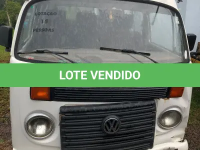 LOTE 002 - KOMBI VOLKSWAGEM 2012/2013