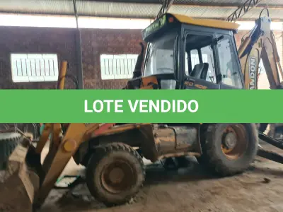 LOTE 007 - RETROESCAVADEIRA  RANDON 406k, Modelo da Máquina RK406/RK406/BRD406, Peso Bruto Máximo 9394 Kg; ano 2011.