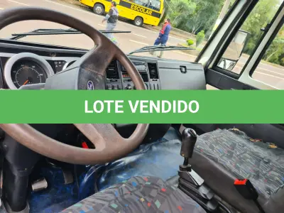 LOTE 006 - CAMINHÃO Ford Cargo 815E, branco, 2010/2011
