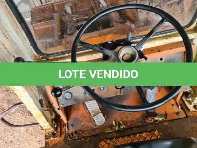 LOTE 003 - Pá-Carregadeira marca Fiatallis . 1997 modelo FR 12B