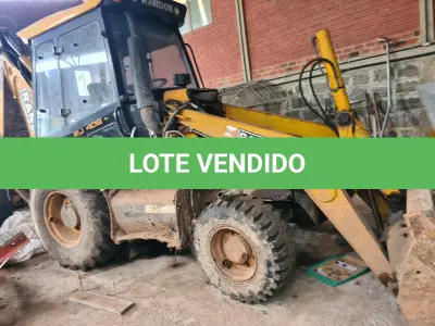 LOTE 007 - RETROESCAVADEIRA  RANDON 406k, Modelo da Máquina RK406/RK406/BRD406, Peso Bruto Máximo 9394 Kg; ano 2011.