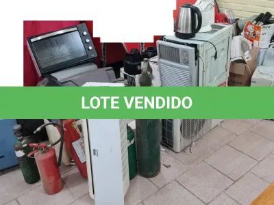 LOTE 008 - Sucatas de equipamentos e eletrodomésticos diversos