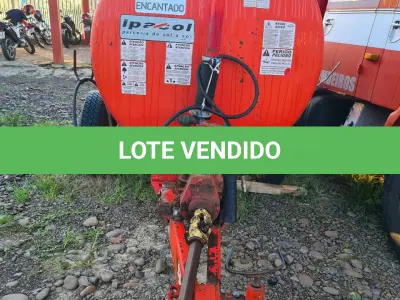 LOTE 009 - Distribuidor de Esterco IAC , capacidade 5.000 litros, série 5686