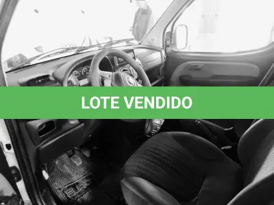 LOTE 004 - FIAT DOBLÔ ESSENCE 1.8 . 2014