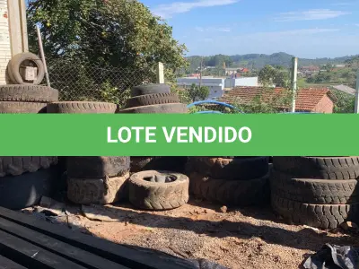 LOTE 012 - Pneus de veículos e máquinas