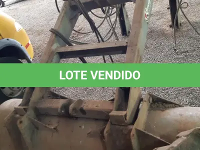 LOTE 007 - CONCHA PARA TRATOR CDF 2050