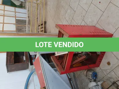 LOTE 022 - MAQUINÁRIO INDUSTRIAL, (01 caldeira tipo hibrida da marca Tenge; 02 motores externos de ar condicionado Split marca Consul e Comfree  sem a máquina interna de refrigeração;;pallets; motores de diversos tamanhos; maquinas de grande e médio porte em  ferro