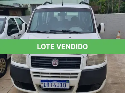 LOTE 011 - FIAT DOBLÔ HLX 1.8 16 V E. TORQUE FLEX – ano e modelo 2011, cor branca, Placas IRT – 4J10 – 07 passageiros,