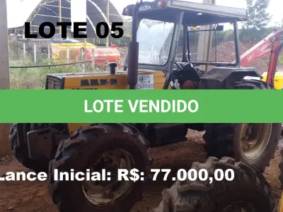 LOTE 005 - TRATOR AGRÍCOLA, Marca VALMET, Modelo 78.5, motor diesel, cor amarela, ano de fabricação 2004