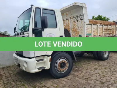 LOTE 003 - CAMINHÃO Ford Cargo 1722E, branco; 2010/2011