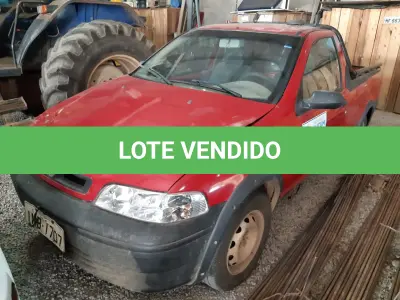 LOTE 003 - CAR/CAMINHONETE/C. Aberta Fiat/Strada Fire, 70t/067cv, vermelha, 2004/2005