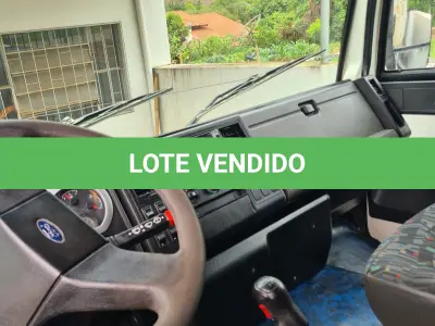 LOTE 003 - CAMINHÃO Ford Cargo 1722E, branco; 2010/2011