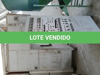 LOTE 022 - MAQUINÁRIO INDUSTRIAL, (01 caldeira tipo hibrida da marca Tenge; 02 motores externos de ar condicionado Split marca Consul e Comfree  sem a máquina interna de refrigeração;;pallets; motores de diversos tamanhos; maquinas de grande e médio porte em  ferro