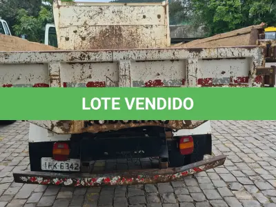 LOTE 006 - CAMINHÃO Ford Cargo 815E, branco, 2010/2011