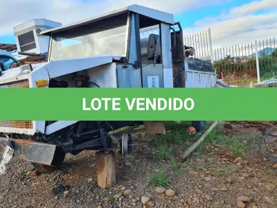 LOTE 014 - CAMINHÃO CARROCERIA ABERTA, CTT 1.600, MARCA TRAMONTINI