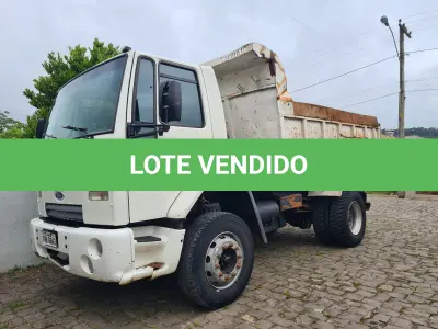 LOTE 005 - CAMINHÃO Ford Cargo 1722E, branco, 2010/2011