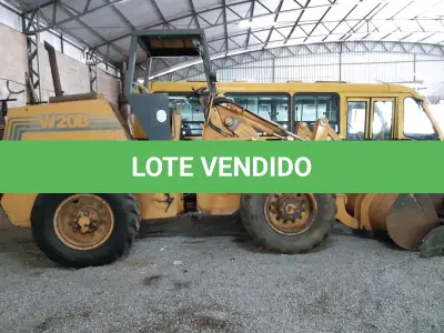 LOTE 004 - PÁ CARREGADEIRA CASE/W20B, AMARELA, 1986/1986