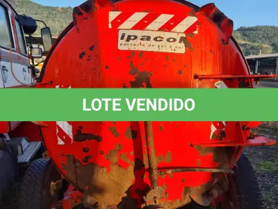 LOTE 009 - Distribuidor de Esterco IAC , capacidade 5.000 litros, série 5686