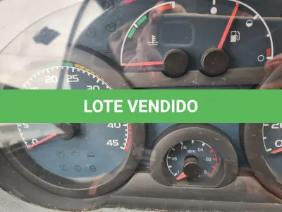 LOTE 010 - MICROÔNIBUS ESCOLAR– IPW – 3245 – Marcopolo Volare V6 Escolarbus MWM; 2009/2009, amarelo;