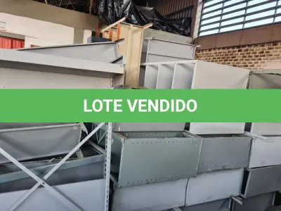 LOTE 004 - Macas e Armários de Aço