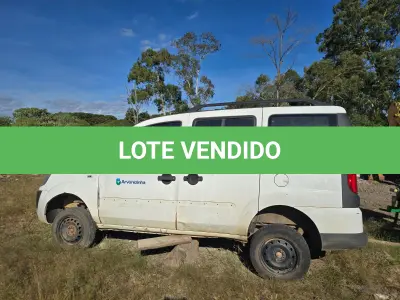 LOTE 014 - Fiat Doblo Essence 1.8 Ano/Modelo: 2014/2014