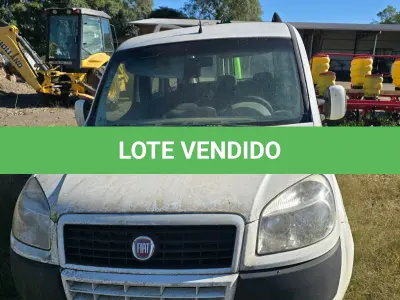 LOTE 014 - Fiat Doblo Essence 1.8 Ano/Modelo: 2014/2014