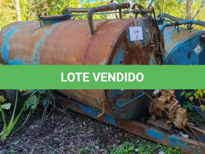 LOTE 025 - DISTRIBUIDOR DE ADUBO ORGÂNICO LIQUIDO 4.000LT