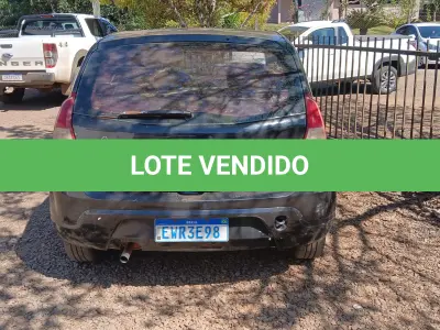 LOTE 015 - AUTOMÓVEL RENAULT SANDERO PRI 16HP, ANO 2013, COR PRETA,