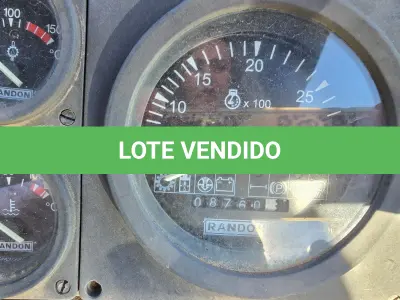 LOTE 015 - Retroescavadeira, marca Randon 2013