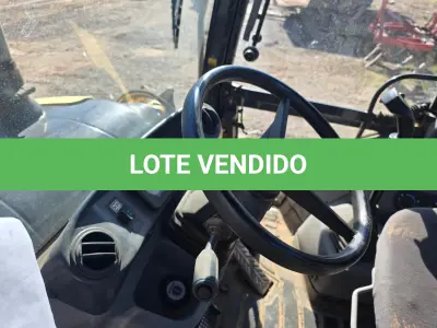 LOTE 003 - Retroescavadeira marca New Holland, Ano/Modelo: 2014,