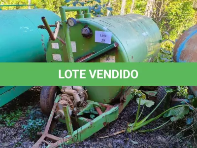 LOTE 029 - DISTRIBUIDOR DE ADUBO ORGÂNICO LIQUIDO 3.000LT.
