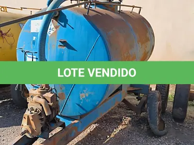LOTE 026 - DISTRIBUIDOR DE ADUBO ORGÂNICO LIQUIDO 3.000LT.