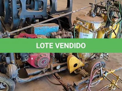 LOTE 043 - MAQUINA DE DEMARCACAO VIARIA MODELO IHT1/30AP, MOTOR GASOLINA 13HP, COMPRESSOR 30PCM, PISTOLAS MECANICA E MANUAL, ESPALHADOR DE MICRO ESFERA