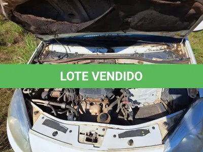 LOTE 012 - RENAULT/SANDERO EXP 16HP, placa: IUG-6915, ano/modelo: 13/13