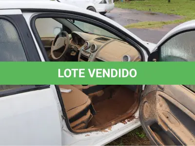 LOTE 038 - FORD/FIESTA SEDAN 1.6 FLEX, placa: IUF-4190,  ano/modelo: 13/13