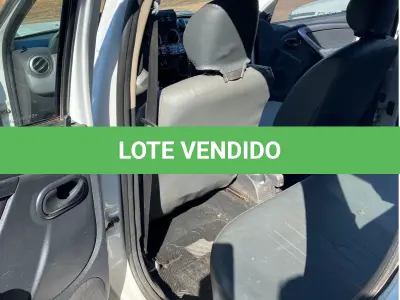 LOTE 008 - RENAULT/DUSTER 16 E 4X2, placa	IUW-6522 , ano/modelo:	13/14