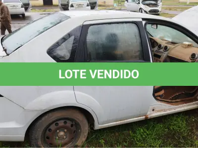 LOTE 034 - FORD/FIESTA SEDAN 1.6 FLEX, placa: IUF-4184, ano/modelo: 13/13
