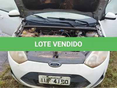 LOTE 038 - FORD/FIESTA SEDAN 1.6 FLEX, placa: IUF-4190,  ano/modelo: 13/13