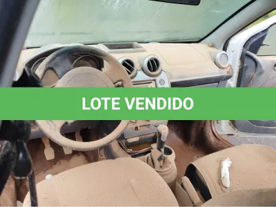 LOTE 038 - FORD/FIESTA SEDAN 1.6 FLEX, placa: IUF-4190,  ano/modelo: 13/13